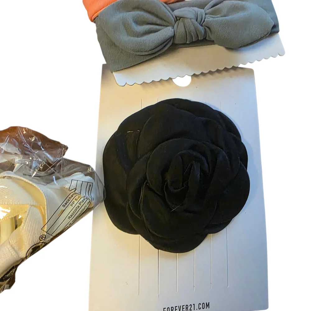 Large Bundle Of Hair Accessories